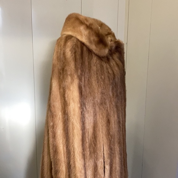 Mink vtg Coat Size missing. Med / large . As is - Picture 6 of 10